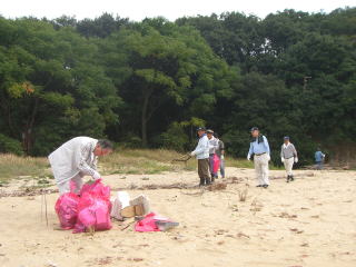 20121014丸亀島 清掃奉仕活動02