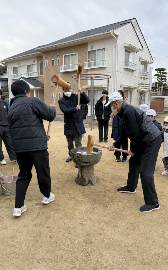 恵愛学園餅つき大会02