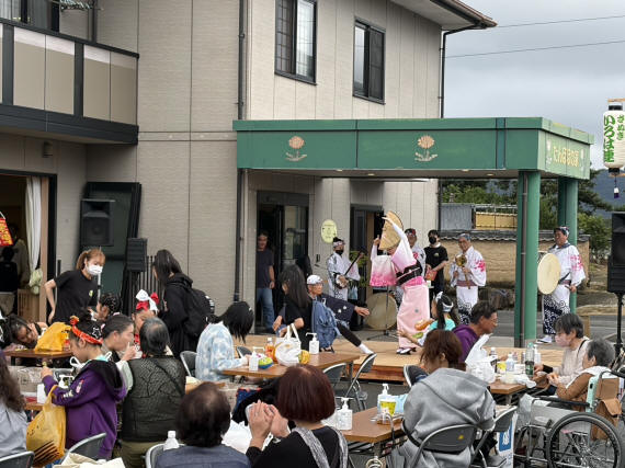 たんぽぽの家秋祭り01